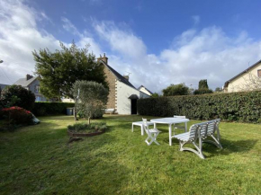 Maison bretonne avec jardin, 2 chambres, centre de Perros-Guirec, proche plages et commerces - FR-1-368-385